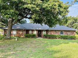featured image of 107 Clador Dr