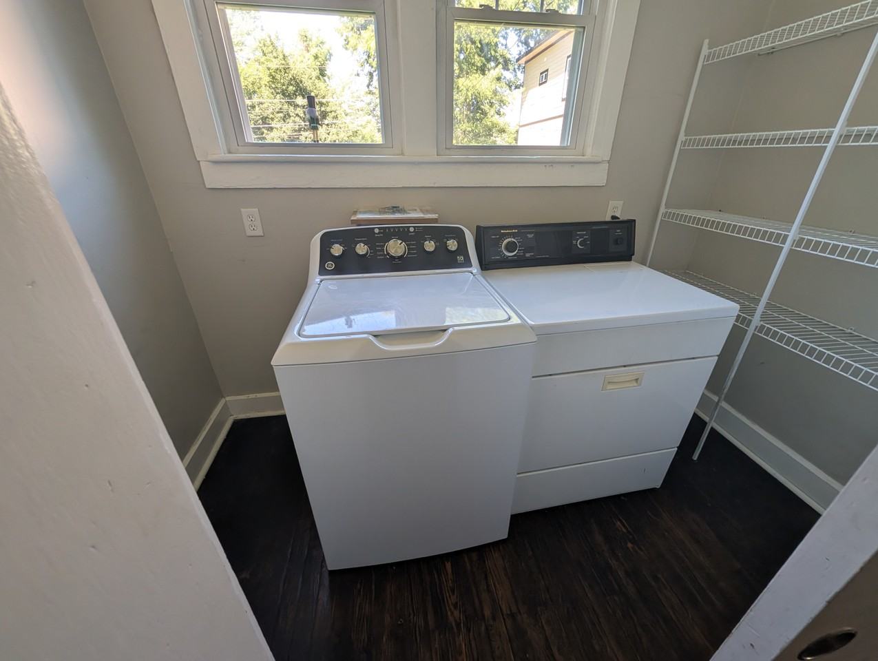 530 Eastern Ave - Photo 7 of 12