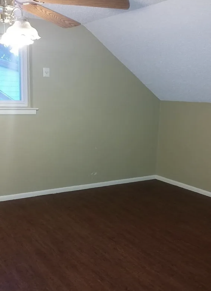 505 Hughes Dr - Photo 2 of 4