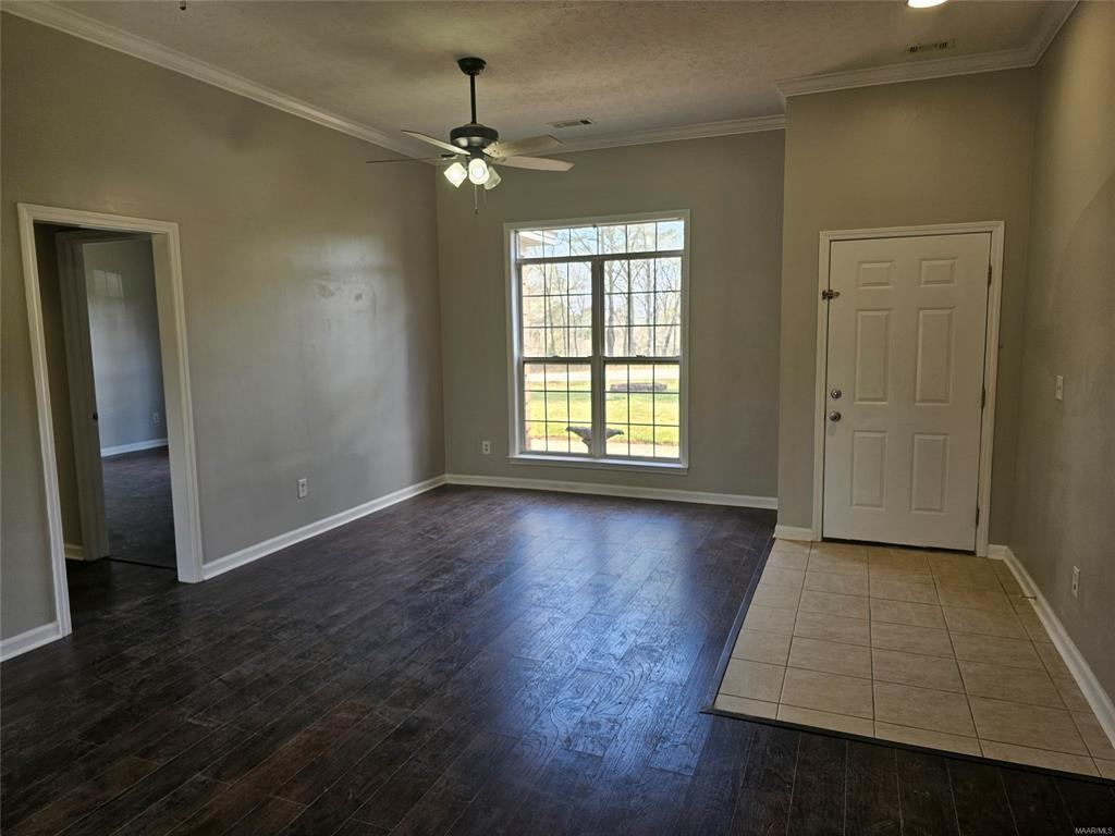 2563 Mitchell Creek Rd - Photo 4 of 6
