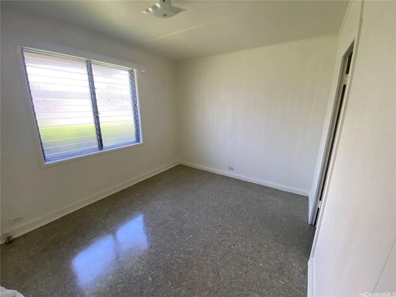 2904 Date St #A - Photo 3 of 12
