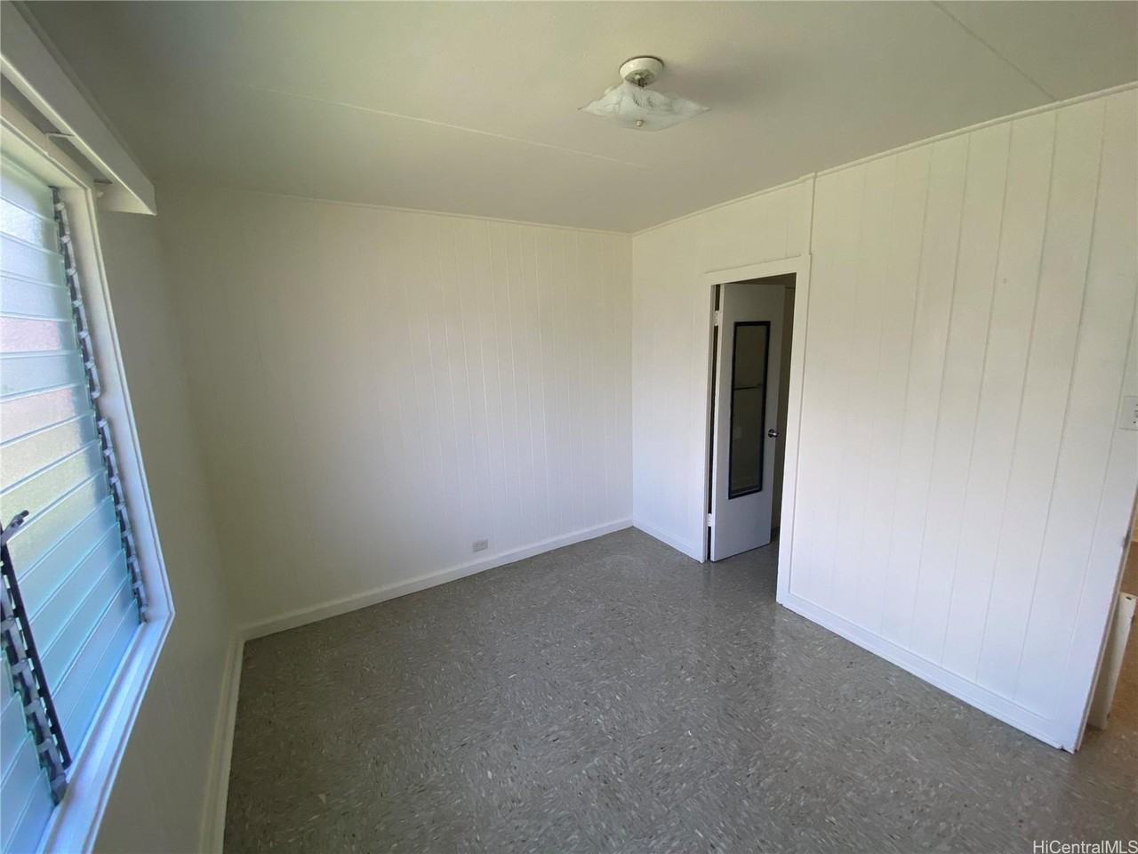 2904 Date St #A - Photo 4 of 12