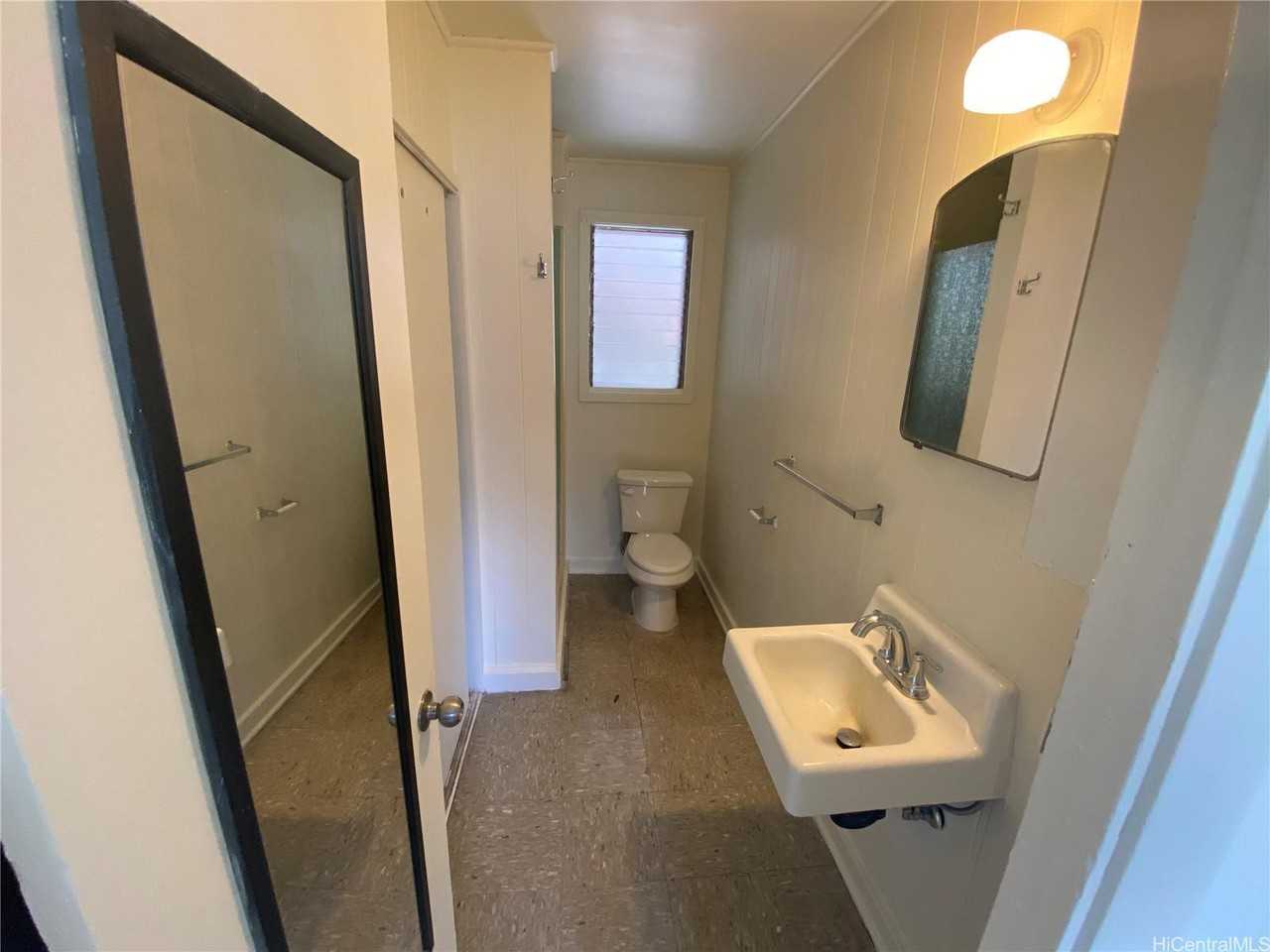 2904 Date St #A - Photo 6 of 12