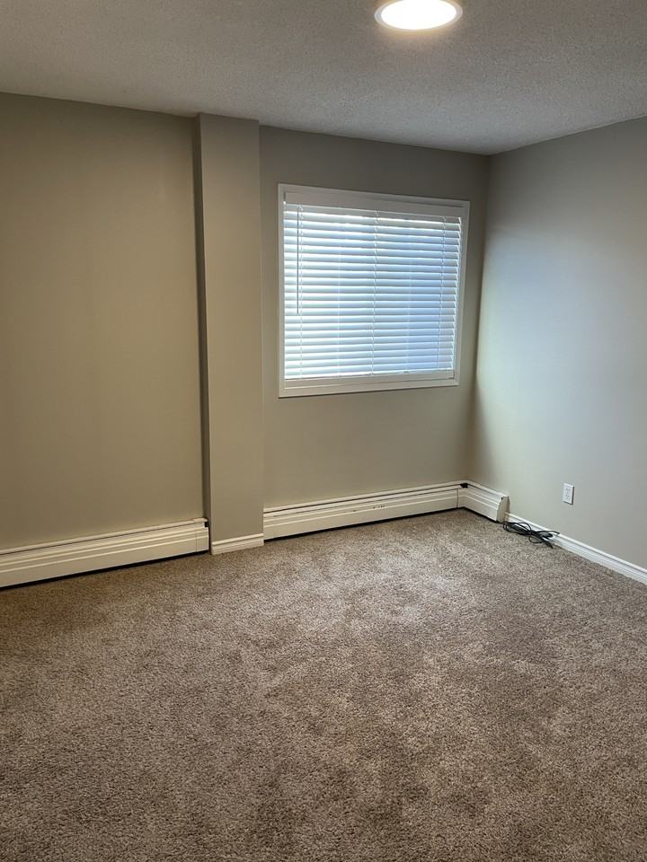 Metropole Apartments - Photo 6 of 12