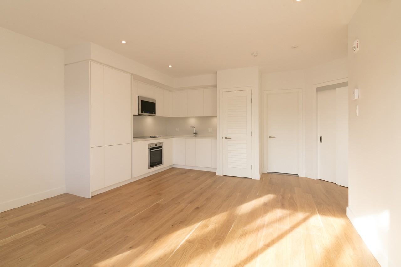 3014 Av Van Horne — photo 3