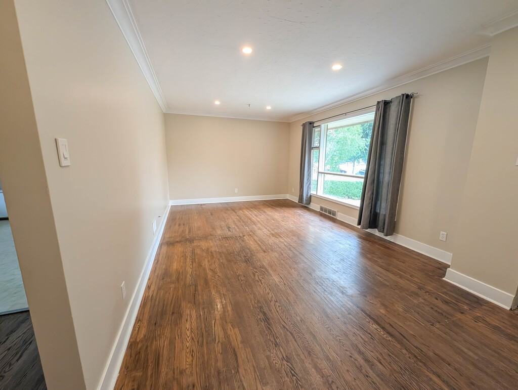 37 Franklin Blvd - Photo 2 of 24