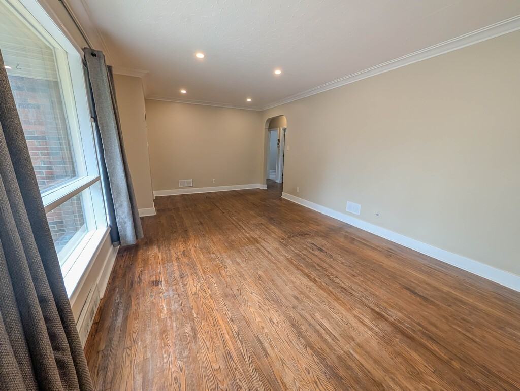 37 Franklin Blvd - Photo 4 of 24