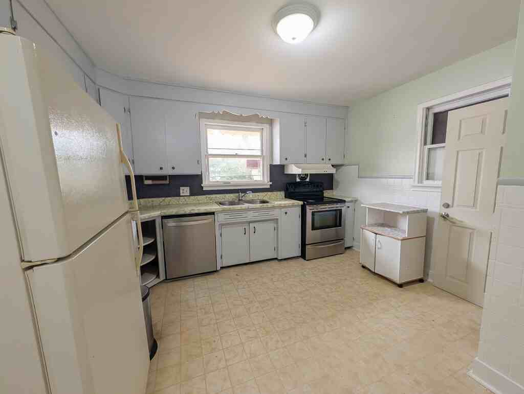 37 Franklin Blvd - Photo 6 of 24