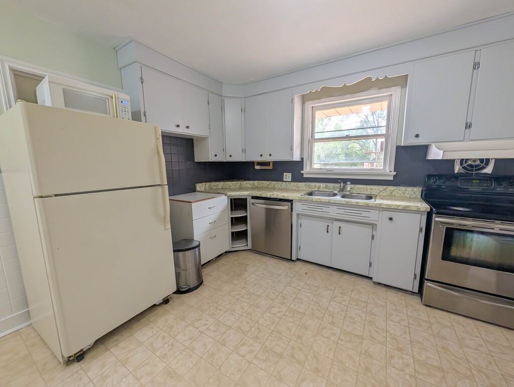 37 Franklin Blvd - Photo 7 of 24