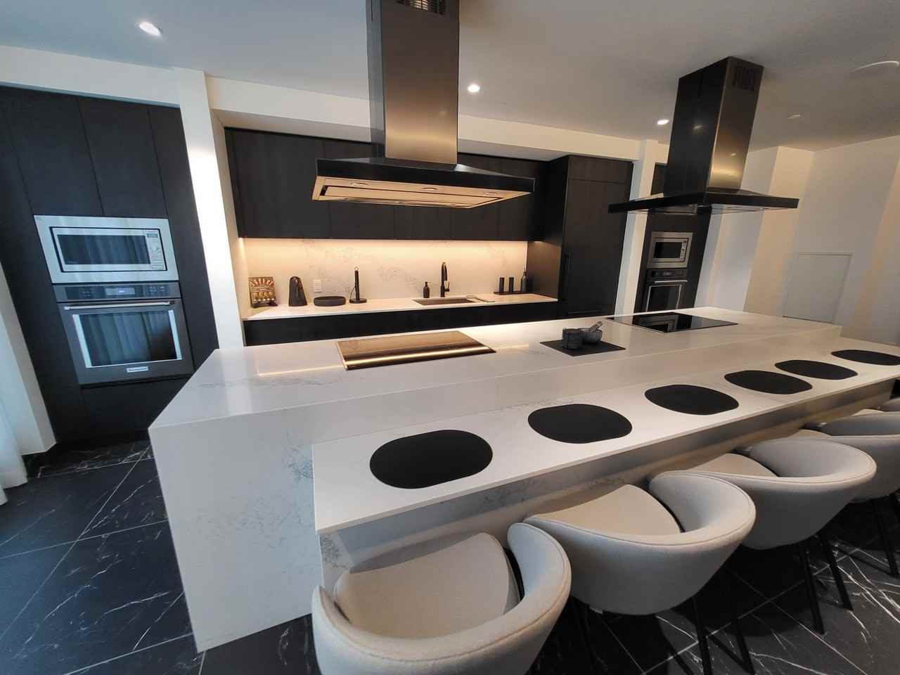 Line 5 Condos - Photo 7 of 50