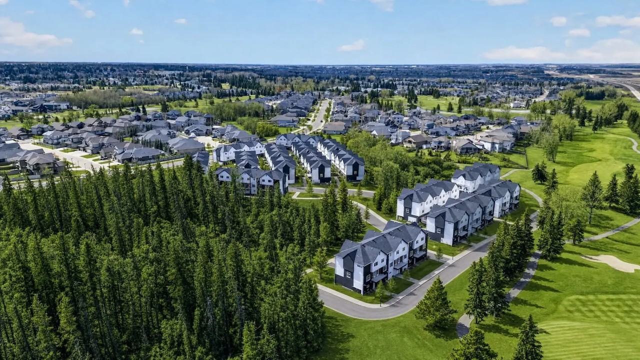 VUE AT STONESHIRE - Photo 6 of 15