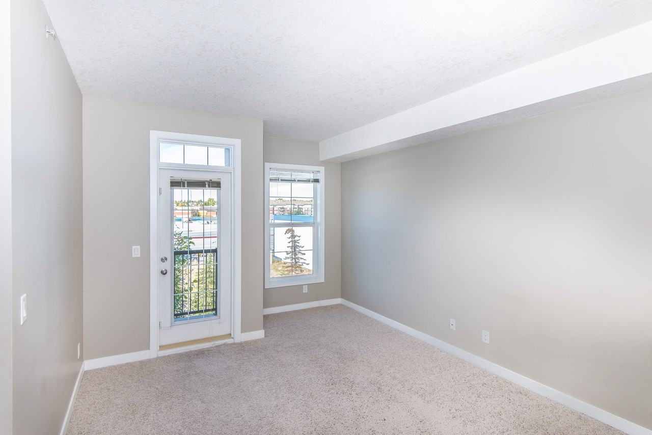 15304 Solea Condominiums - Photo 5 of 12