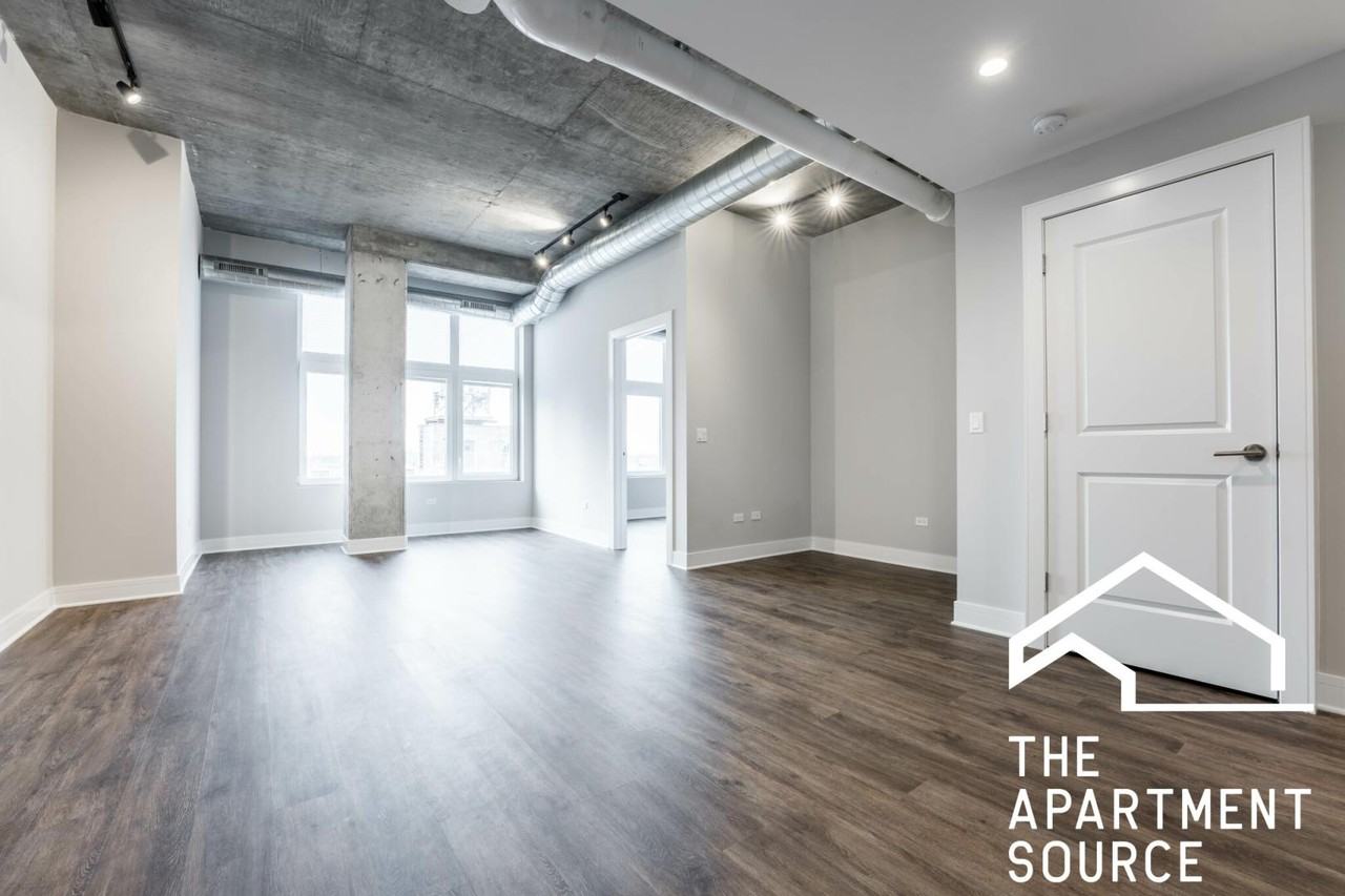 3833 N Broadway St #219 - Photo 3 of 41