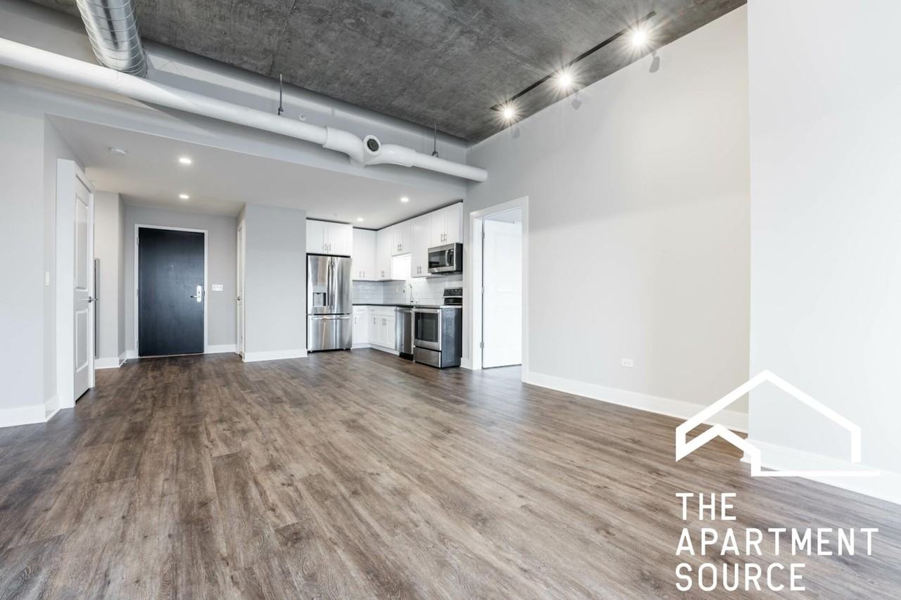 3833 N Broadway St #219 - Photo 5 of 41