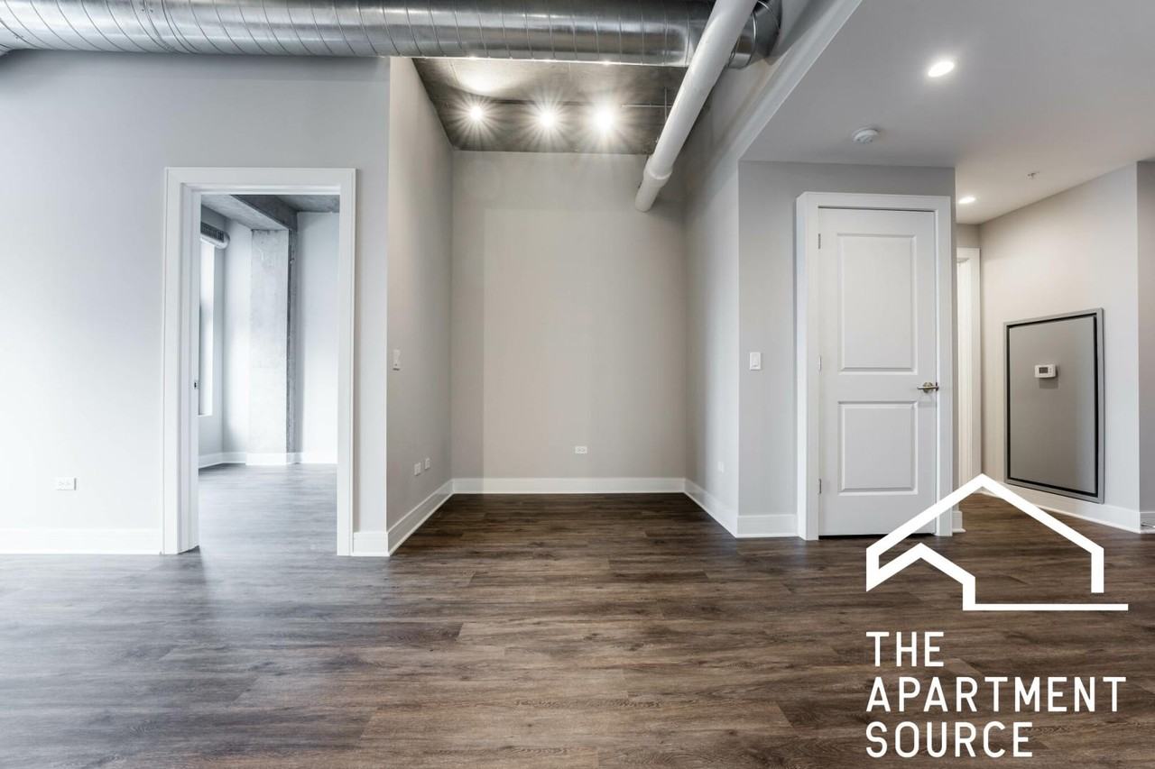 3833 N Broadway St #219 - Photo 6 of 41