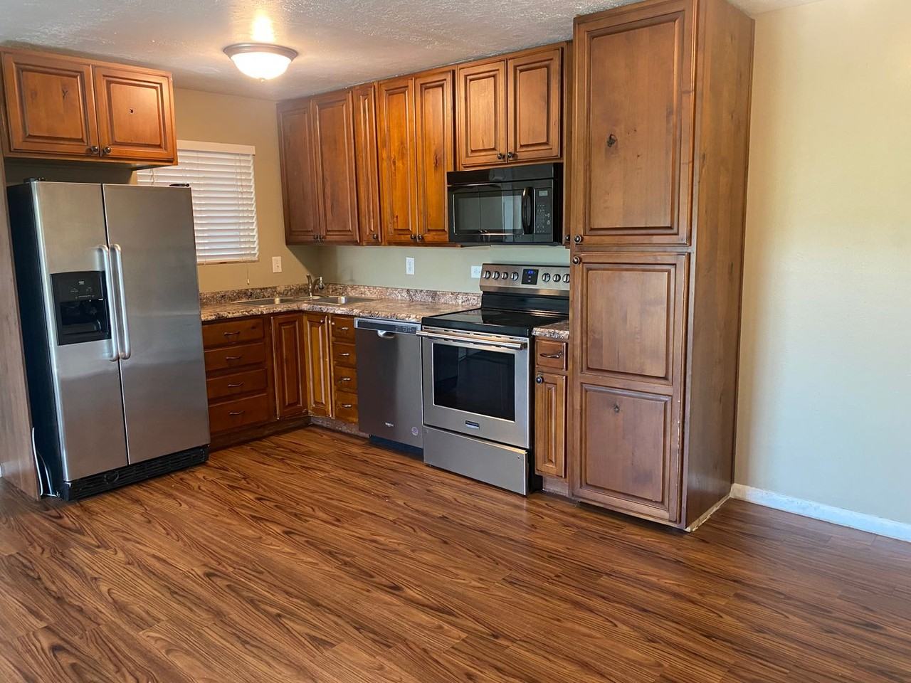 2640 W 3800 S (Valley Fair 16 Plex) - Photo 6 of 30