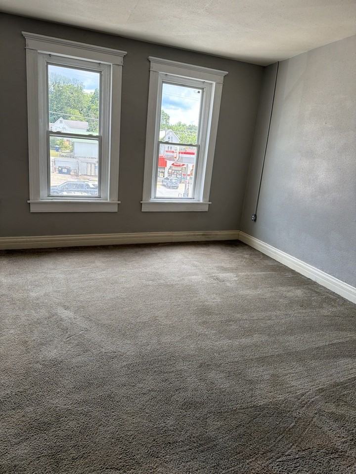 122 N Main St #C - Photo 2 of 3