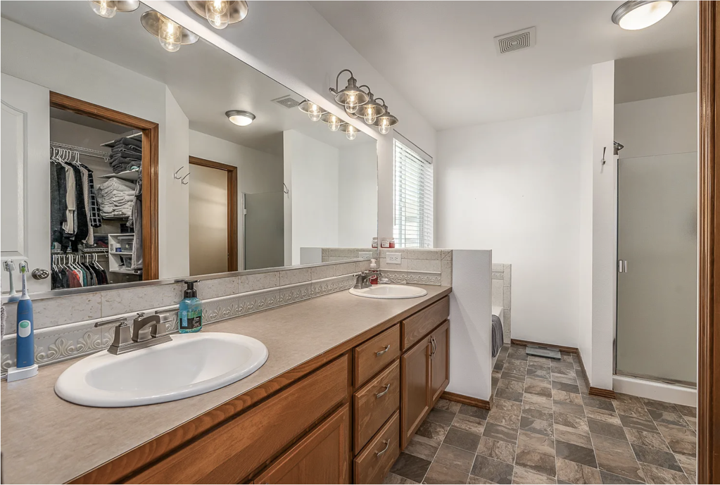 3820 W Jay St - Photo 7 of 16