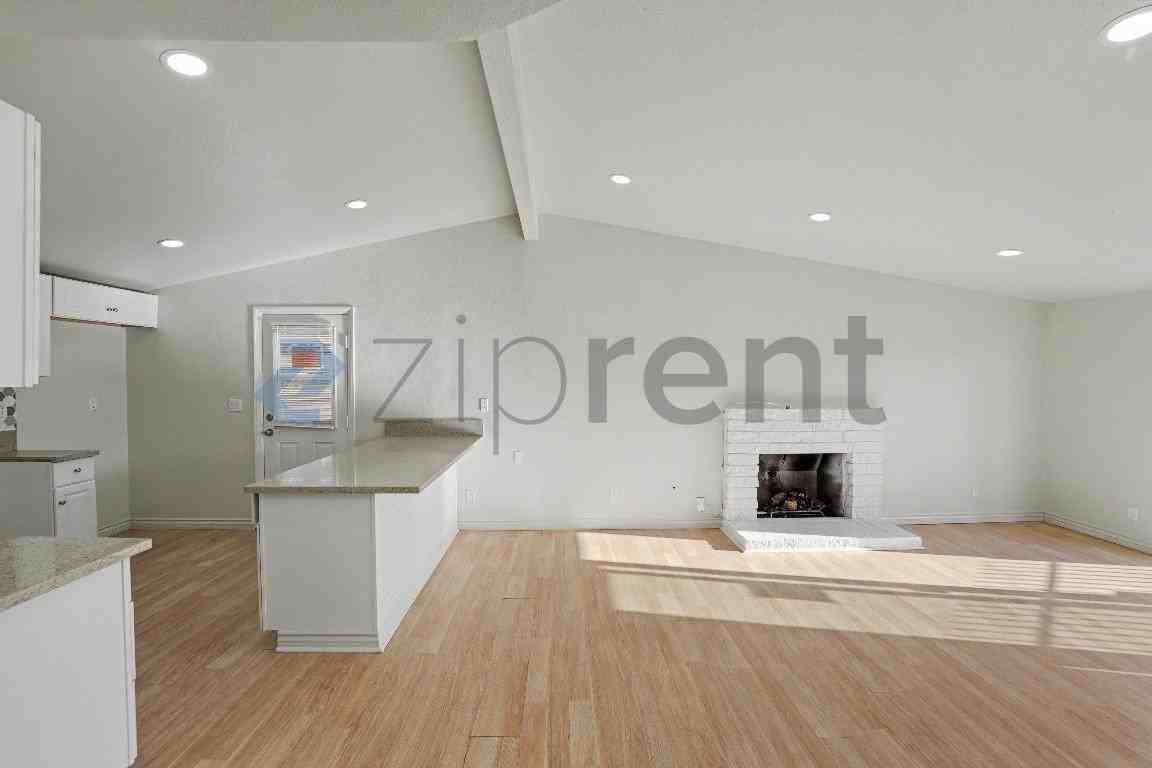 44283 Raysack Ave - Photo 5 of 16