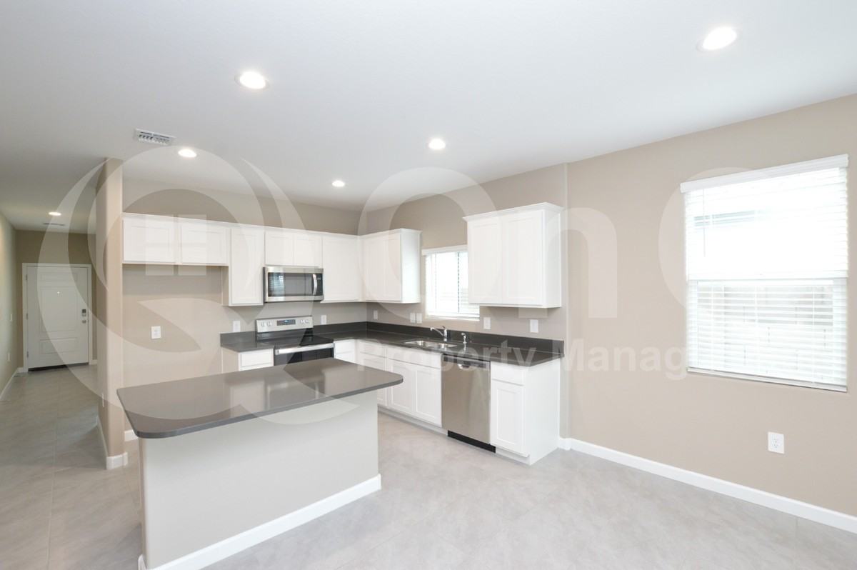 24204 W Verlea Dr - Photo 3 of 25