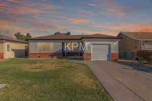 featured image of 4248 E 4th St