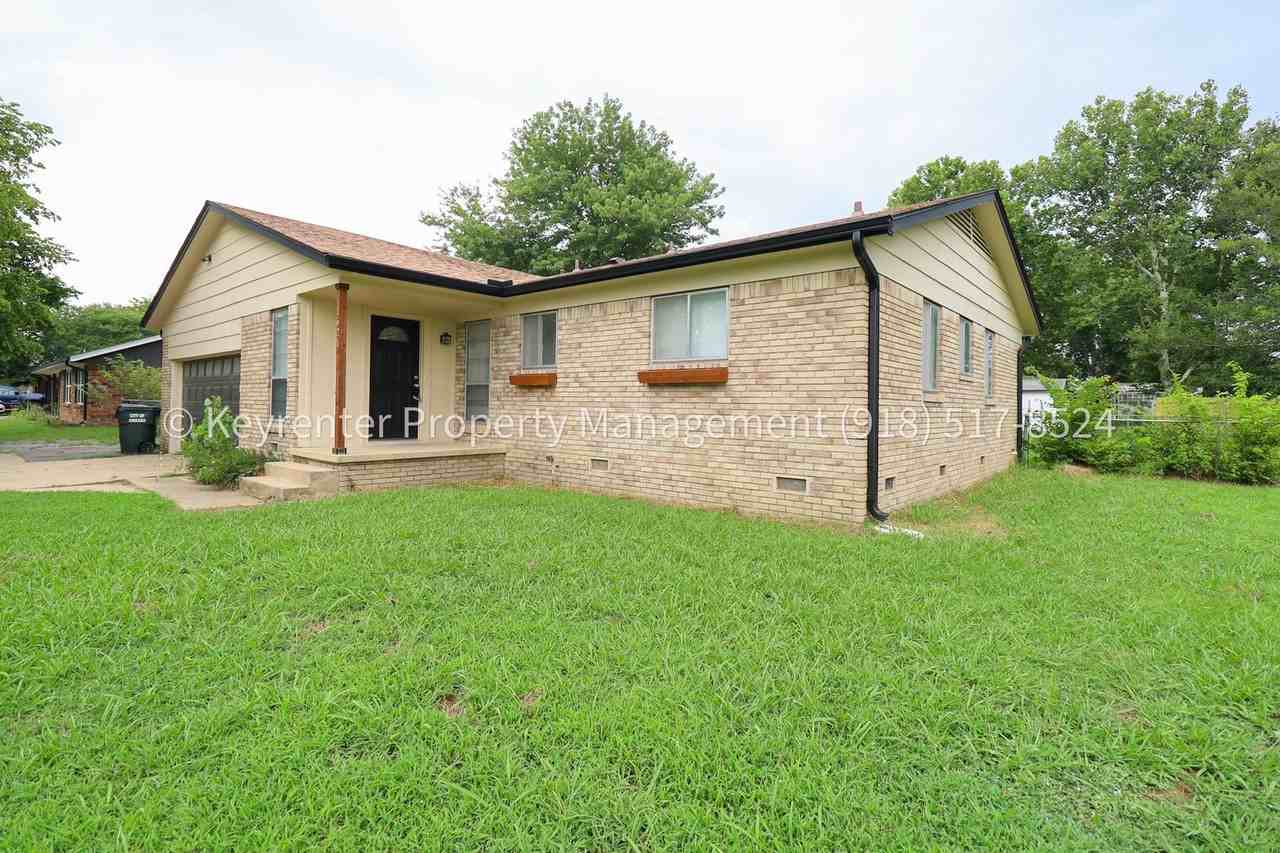 11621 N 103rd East Ave - Photo 3 of 39