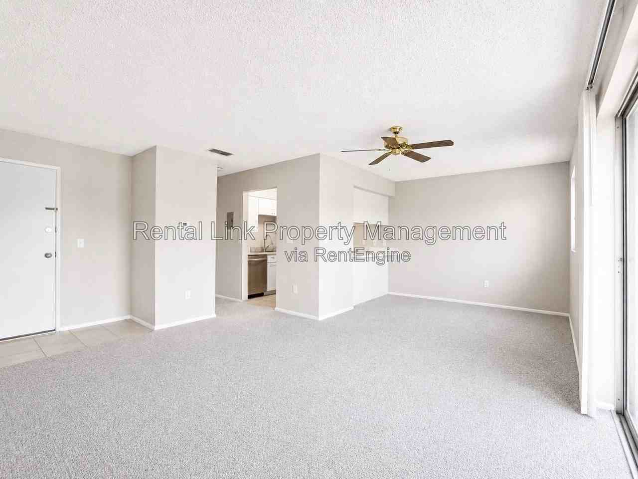 2709 Hidden Lake Blvd #C - Photo 4 of 26