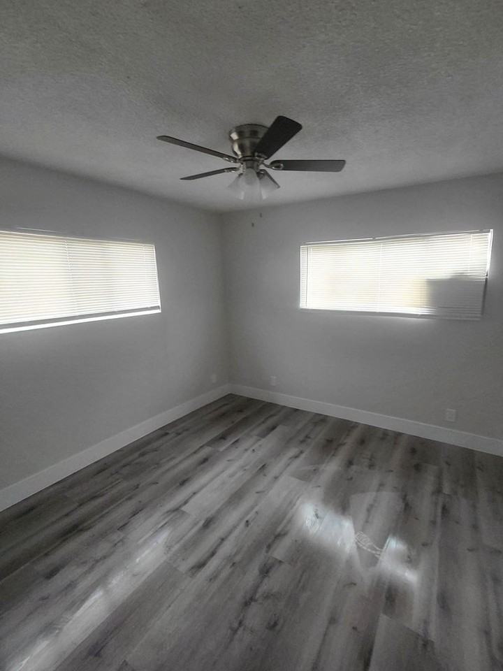 140 E 88th St #3 - Photo 4 of 8