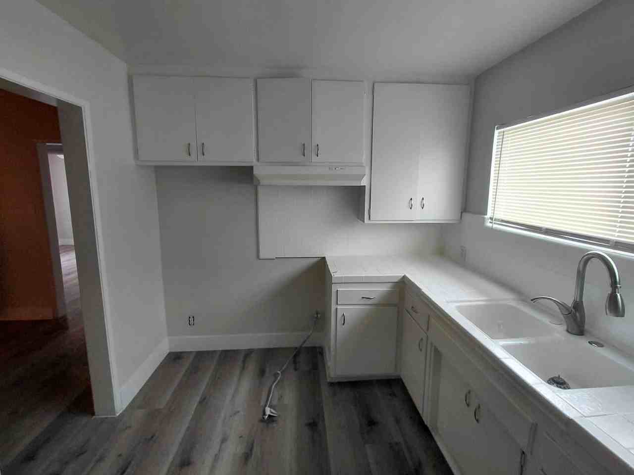 140 E 88th St #3 - Photo 5 of 8
