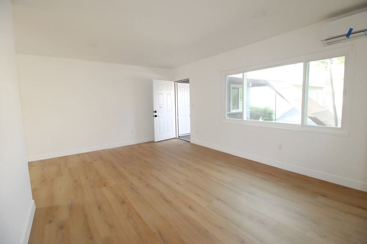 9013 Ramsgate Ave - Photo 7 of 8
