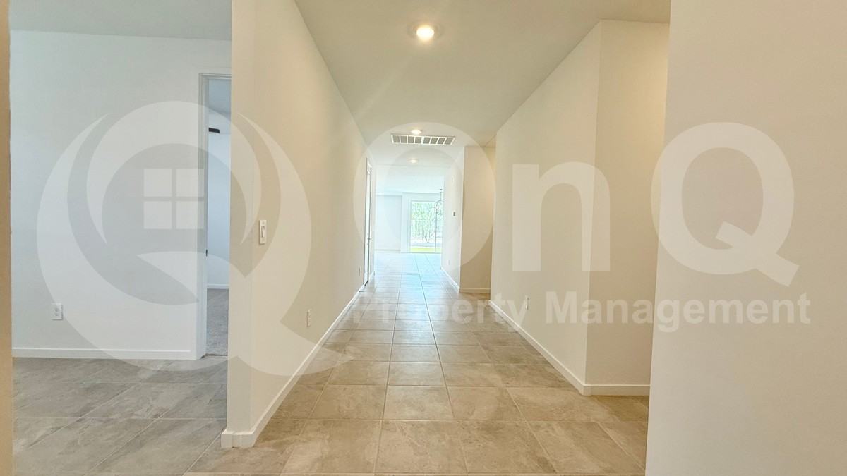 5372 S 245th Ave - Photo 4 of 23