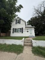 featured image of 1715 Edwardsville Rd