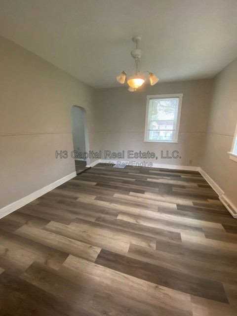 1715 Edwardsville Rd - Photo 4 of 20