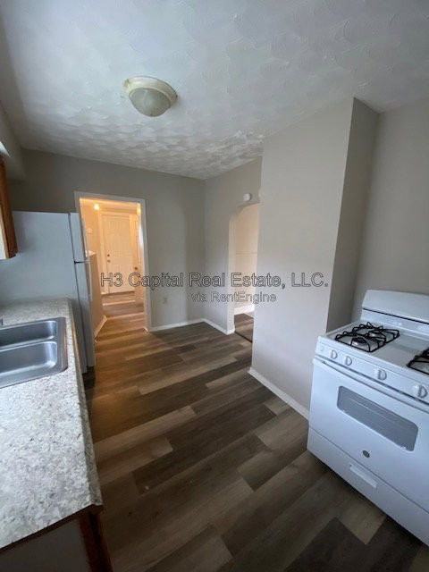 1715 Edwardsville Rd - Photo 7 of 20