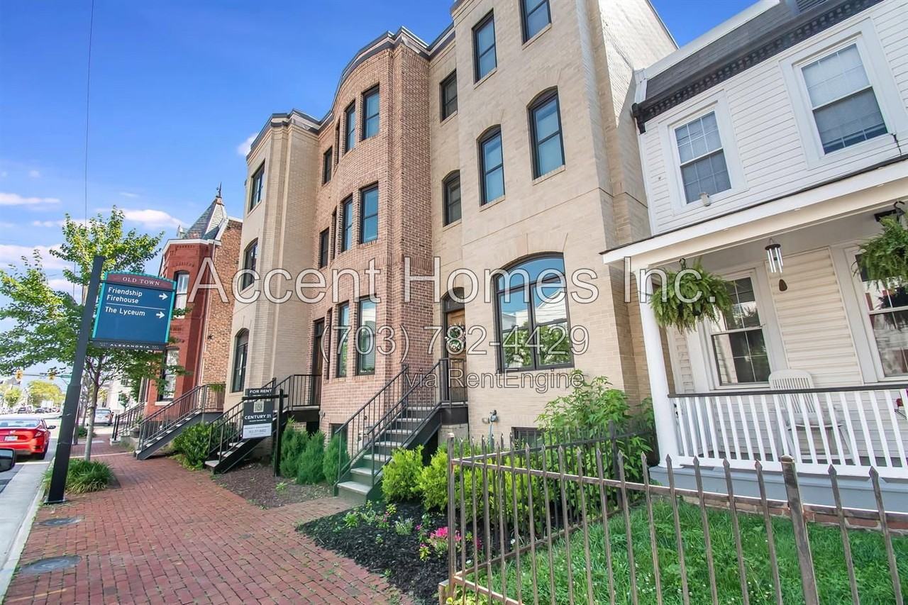 210 S Patrick St - Photo 3 of 39
