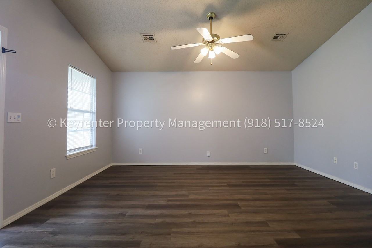 14906 E 89th Pl N - Photo 5 of 36