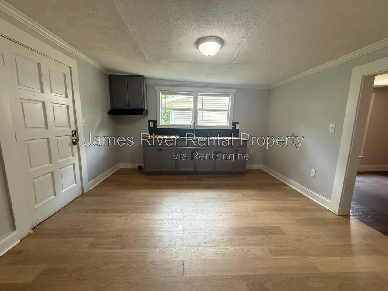 211 Wadsworth St - Photo 3 of 17