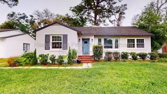 2215 Larchmont Rd - Photo 1 of 1