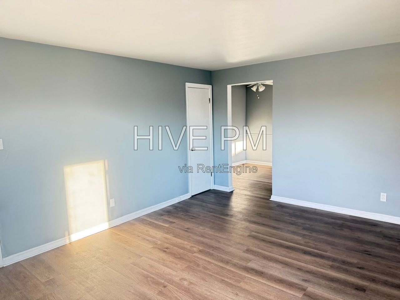 3926 E Gatewood Ln #2 - Photo 6 of 19