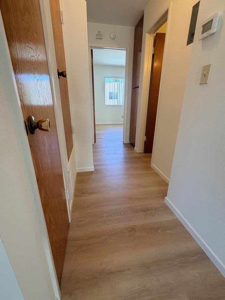 214 S West St #1 - Photo 4 of 13