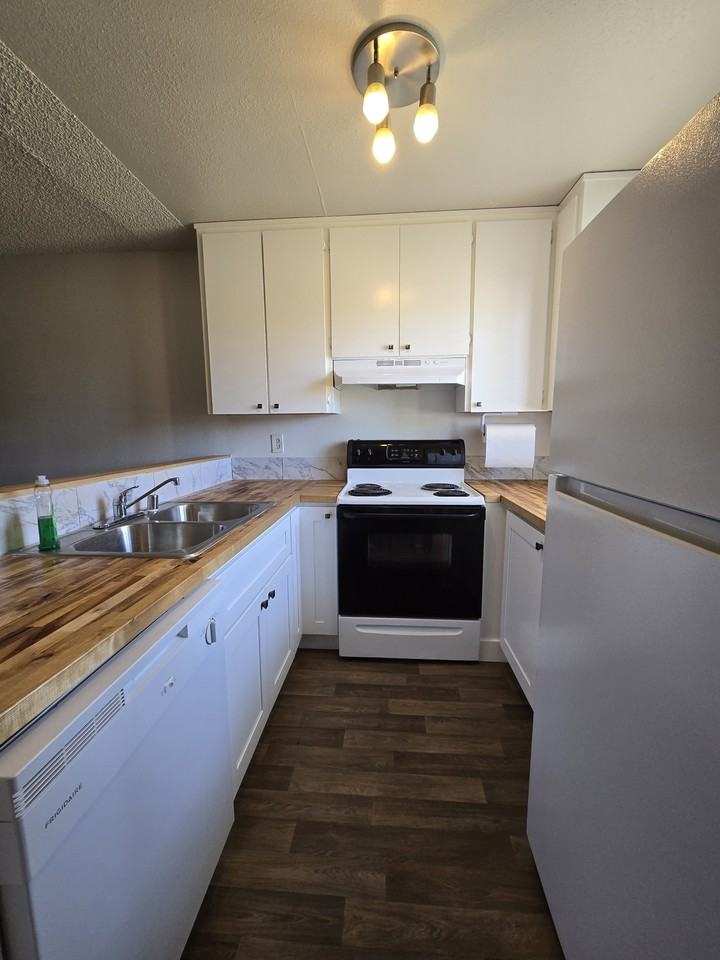 1532 North Ct #D - Photo 5 of 10