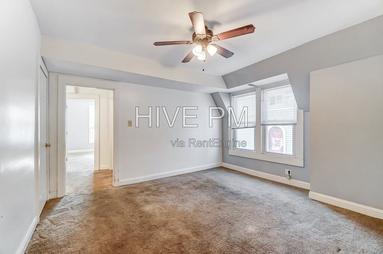 3246 Linwood Ave #2 - Photo 7 of 42
