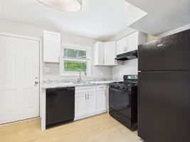 featured image of 10 W 27th St #H