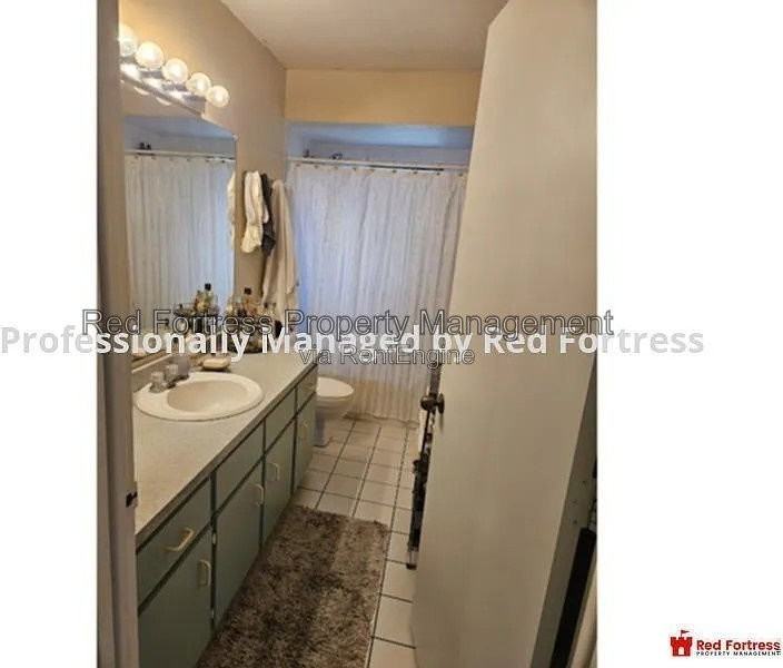 9225 King Rd E - Photo 2 of 4
