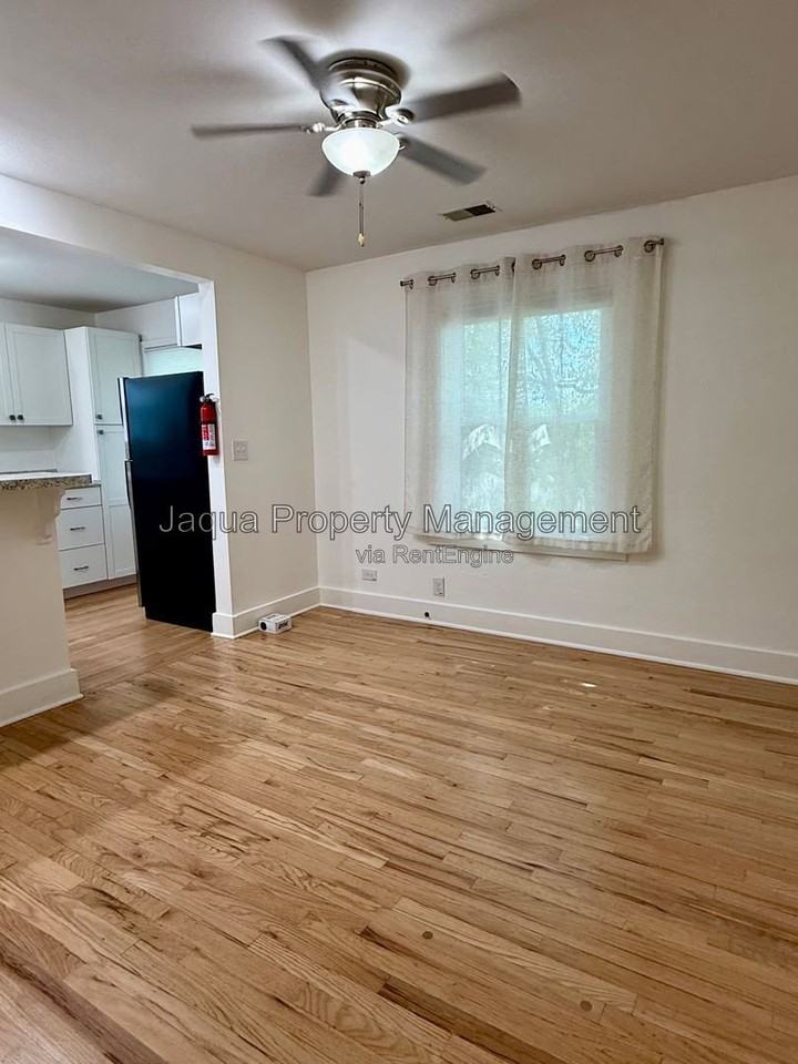 3513 Portage St #1 - Photo 6 of 13