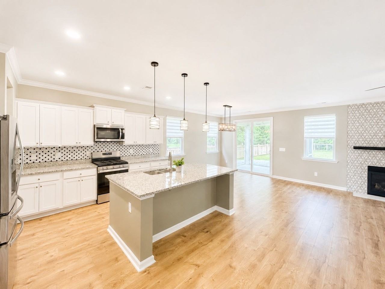 119 Cherry Grove Dr - Photo 3 of 29