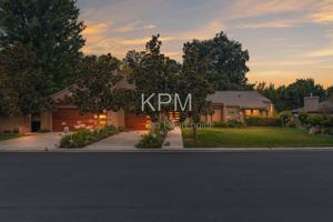 featured image of 3342 Cove Cir