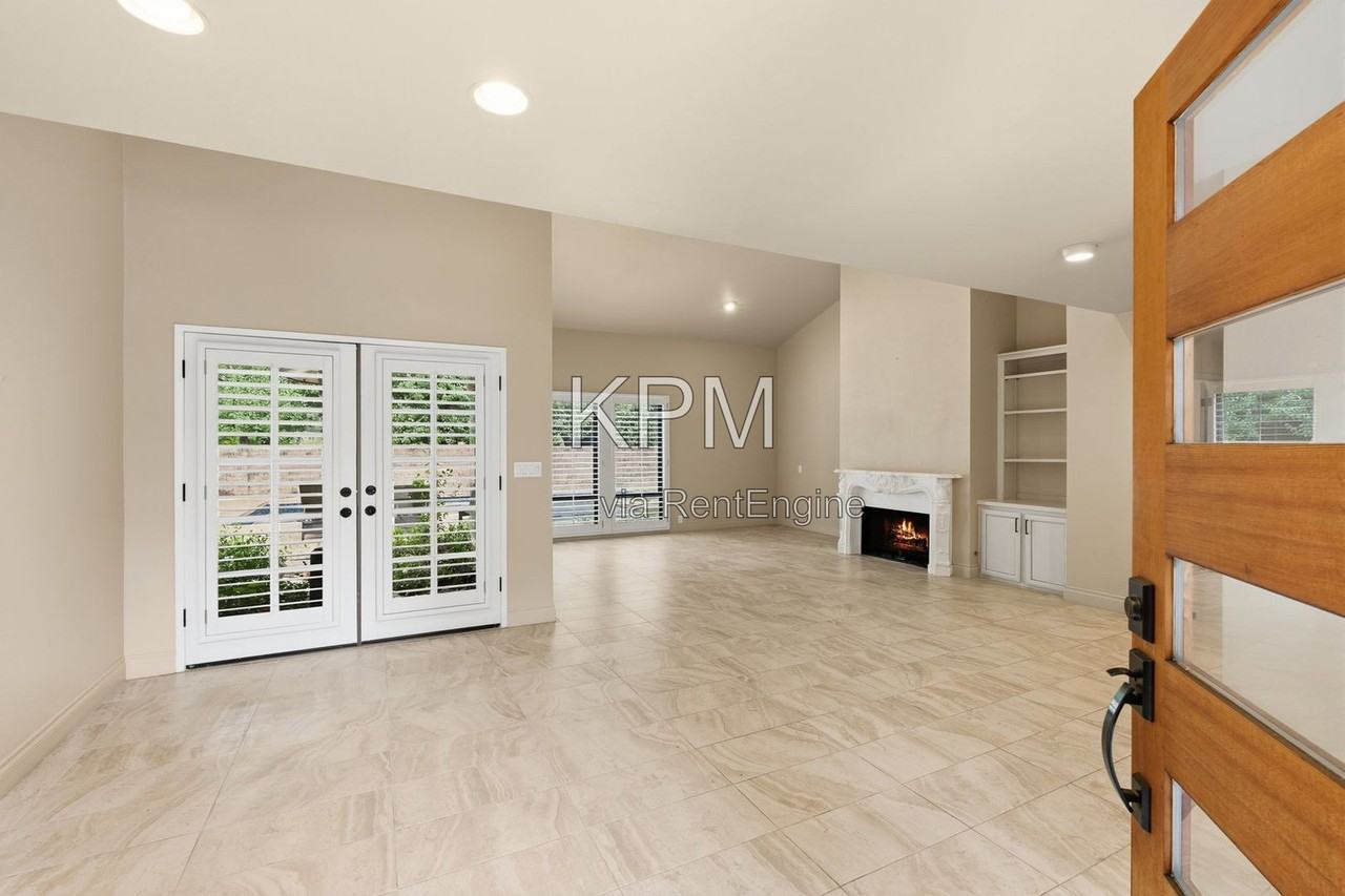 3342 Cove Cir - Photo 6 of 50