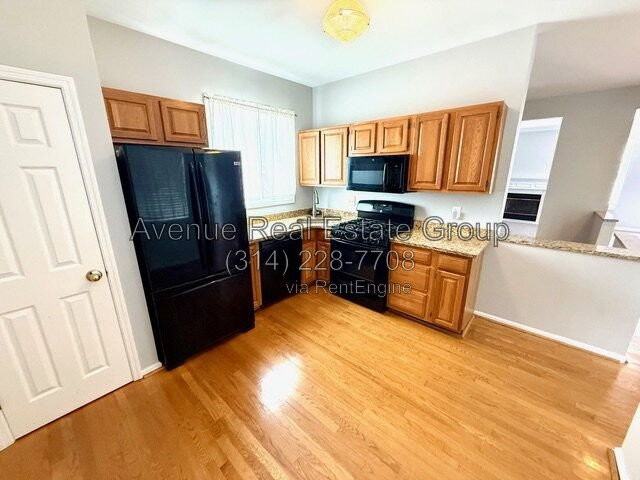 5776 Kingsbury Pl - Photo 2 of 10