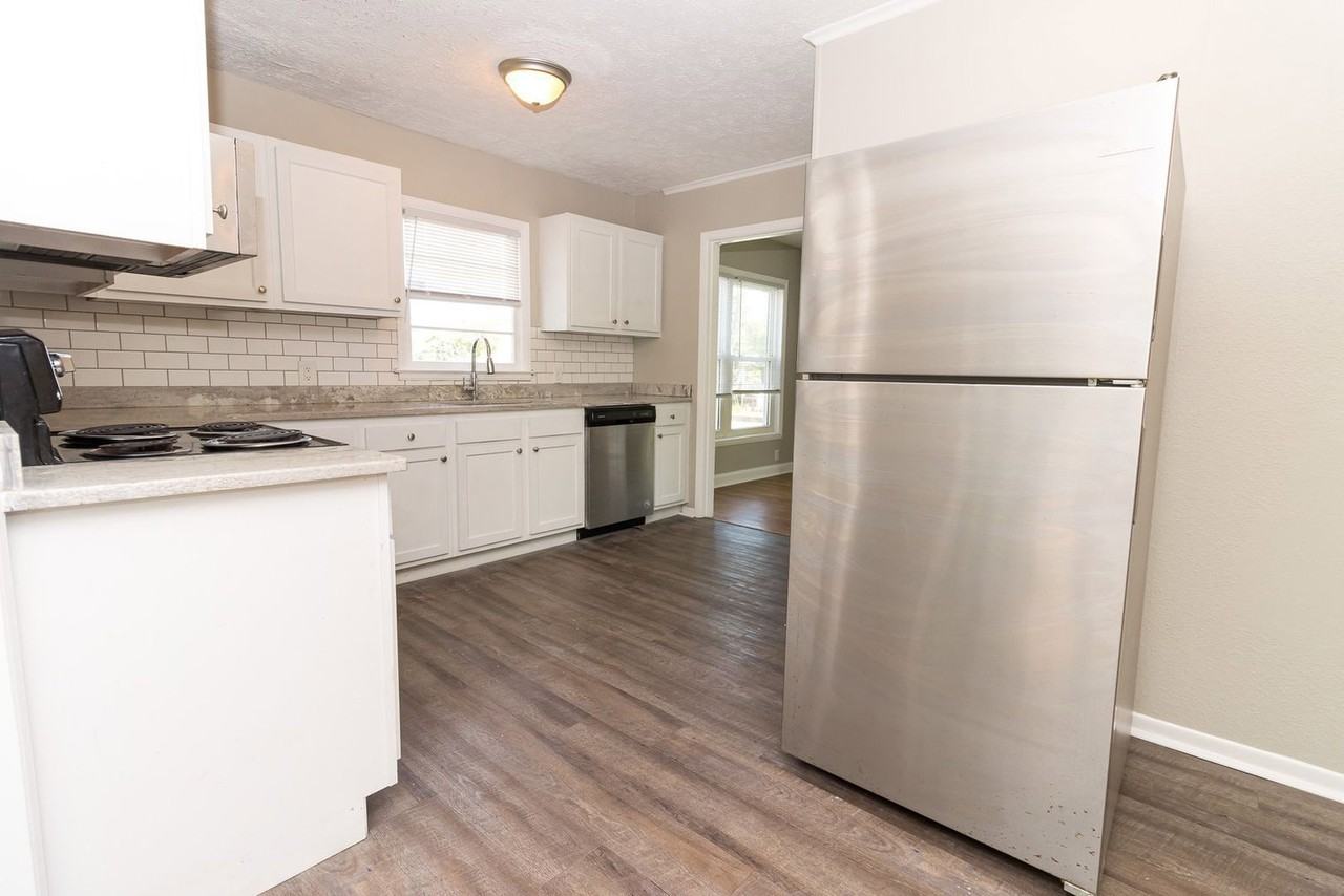 26 Paulmar Dr - Photo 4 of 23